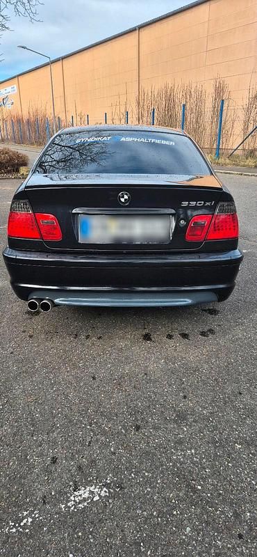 Gebraucht BMW 330 M Sport 231 PS (169 kW) 2001 Schwarz Limousine