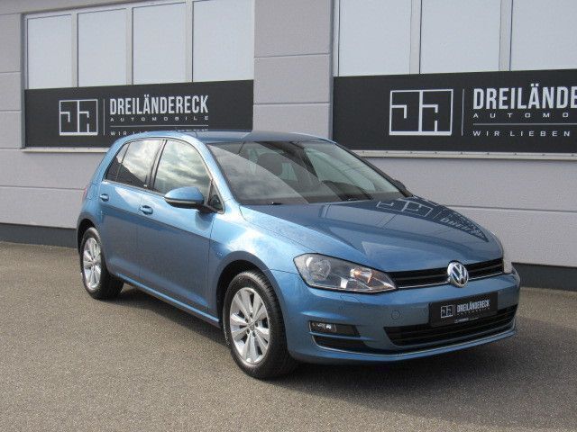Blau Gebraucht 2016 VW Golf VII Allstar Limousine | 11.990 € (Fairer Preis) - Bild 1/4