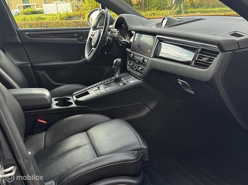 Gebraucht Porsche Macan 252 PS (185 kW) 2019 Grau SUV