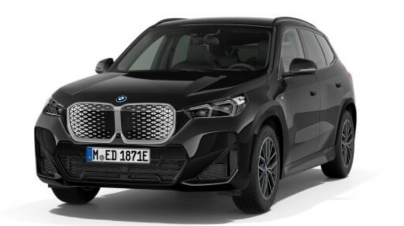 Saphirschwarz metallic Neu 2025 BMW iX1 M Sport SUV | 45.378 € (Guter Preis) - Bild 1/4
