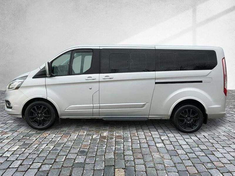 Gebraucht Ford Tourneo Custom Titanium X 150 PS (110 kW) 2023 Silber Van