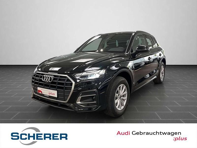 Mythosschwarz metallic (metallic) Gebraucht 2022 Audi Q5 Basis SUV | 39.990 € (Fairer Preis) - Bild 1/4