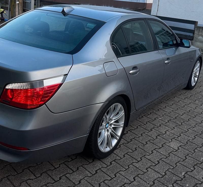 Gebraucht BMW 525 192 PS (141 kW) 2004 Grau Limousine