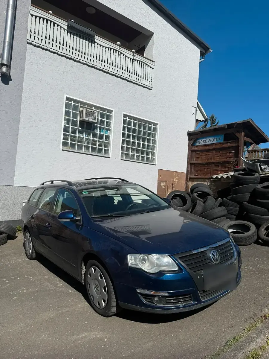 Usata VW Passat 170 CV (125 kW) 2007 Blu Station wagon