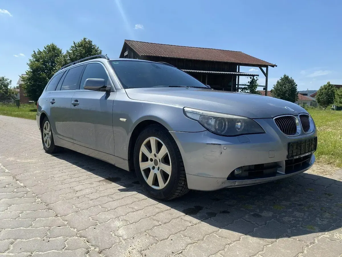 Gebraucht BMW 525 163 PS (119 kW) 2005 Kombi