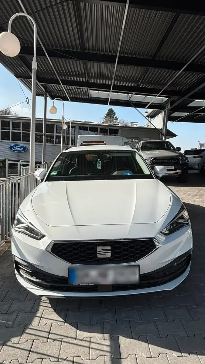 Gebraucht Seat Leon 150 PS (110 kW) 2021 Weiß Kombi
