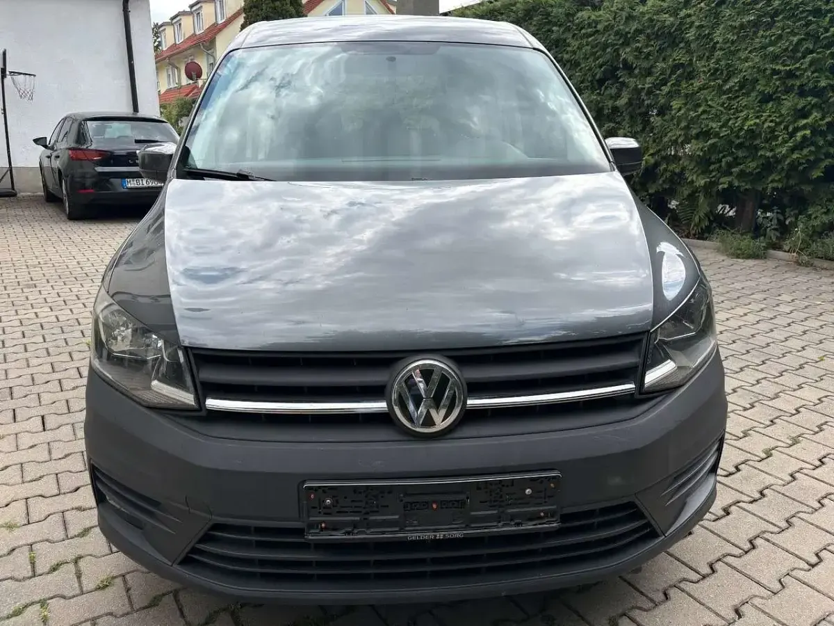 Gebraucht VW Caddy Trendline 102 PS (75 kW) 2016 Grau Van / Kleinbus