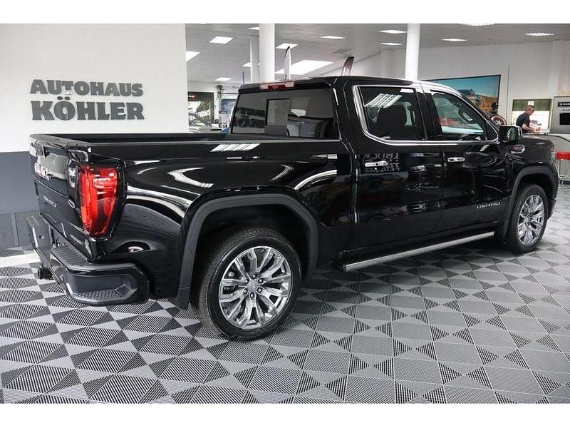 Neu GMC Sierra 419 PS (308 kW) 2026 Schwarz Pickup