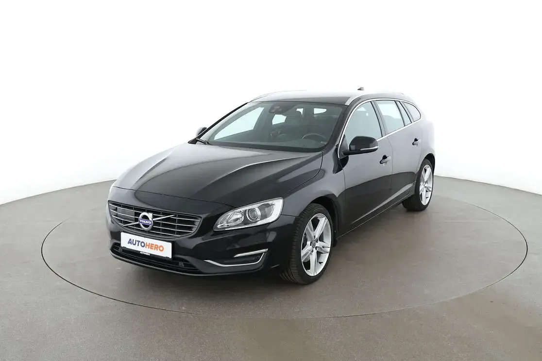 Gebraucht Volvo V60 Summum 190 PS (139 kW) 2017 Kombi