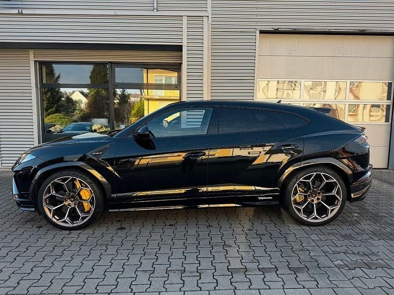 Gebraucht Lamborghini Urus 666 PS (489 kW) 2024 Schwarz SUV