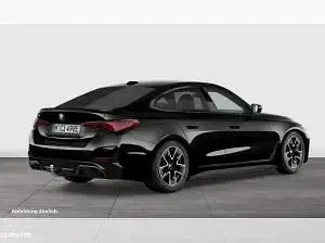 Neu BMW i4 250 kW (340 PS) 2026 Schwarz (saphirschwarz metallic) Limousine
