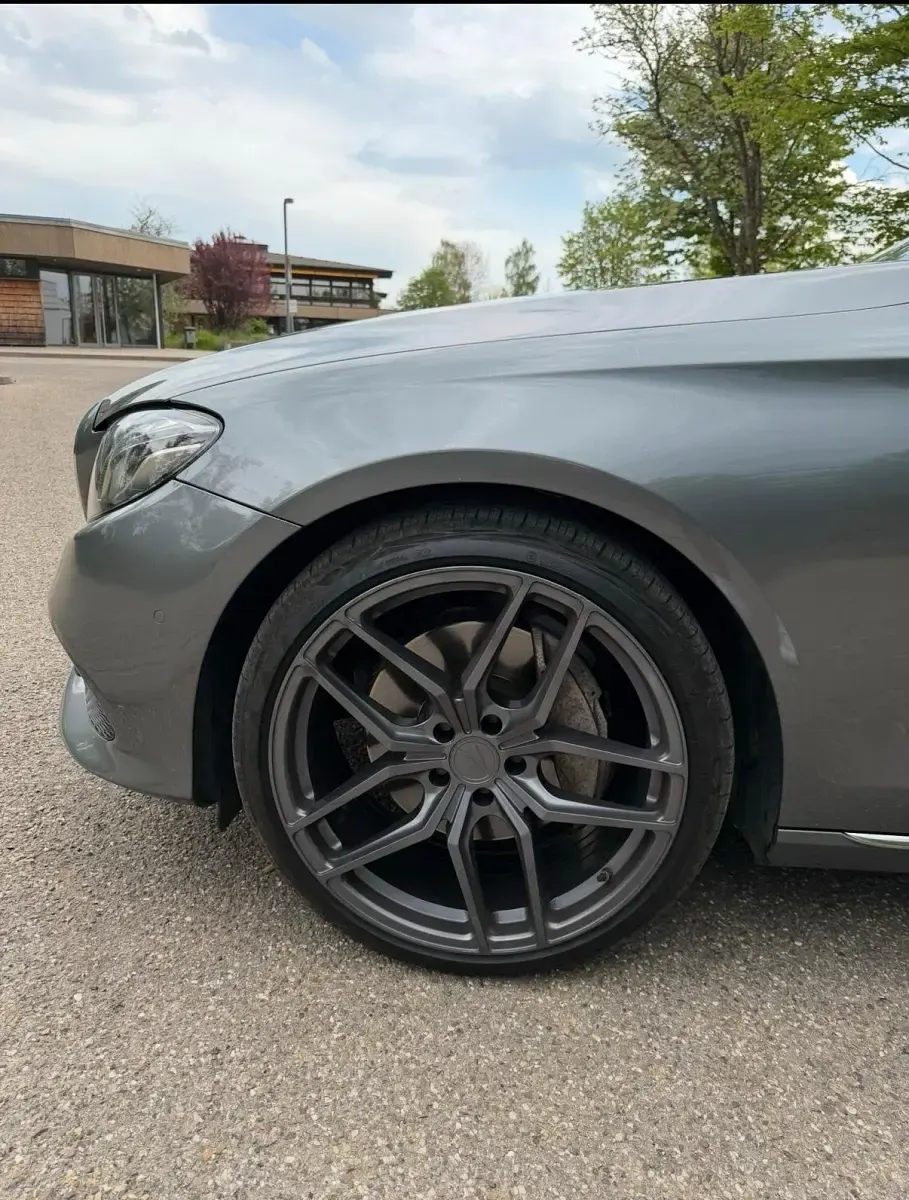 Gebraucht Mercedes E350 258 PS (189 kW) 2017 Silber Kombi