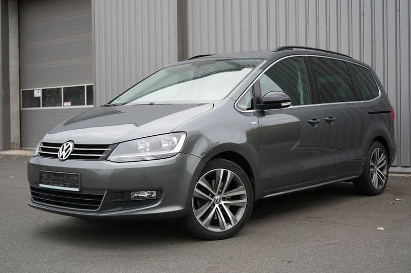 Grau Gebraucht 2013 VW Sharan Sportline Van / Kleinbus | 8.290 € (Superpreis) - Bild 1/4