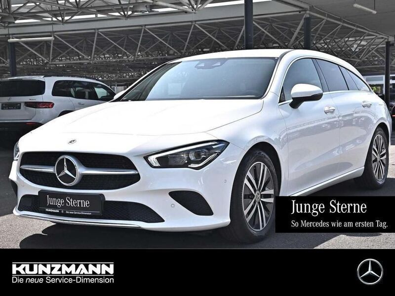 Polarweiss Gebraucht 2022 Mercedes CLA200 Progressive Kombi | 23.828 € (Fairer Preis) - Bild 1/4