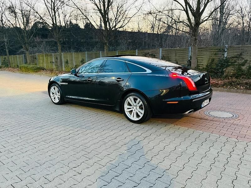 Gebraucht Jaguar XJ 275 PS (202 kW) 2012 Schwarz Limousine