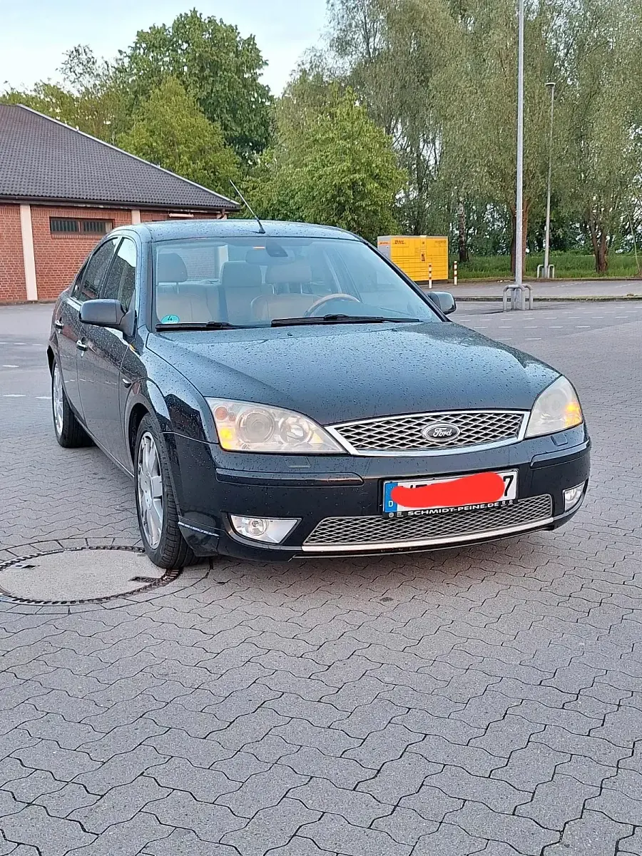 Gebraucht Ford Mondeo 145 PS (106 kW) 2005 Schwarz Limousine