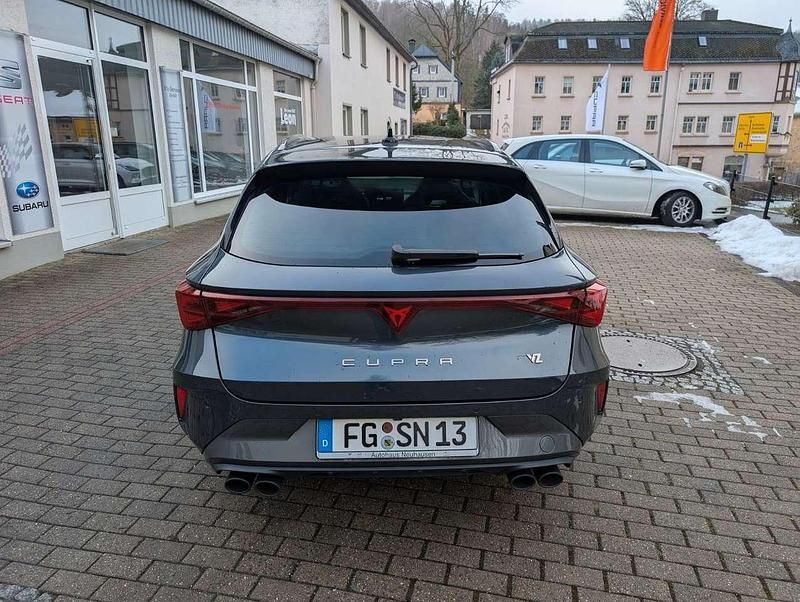 Gebraucht Cupra Leon VZ 333 PS (244 kW) 2025 Magnetic tech grey Kombi