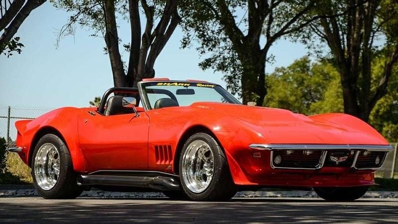 Rot Gebraucht 1969 Corvette C3 Cabrio | 145.000 € - Bild 1/4