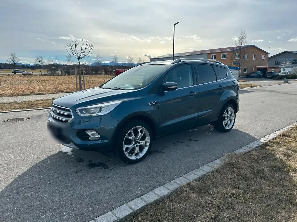 Gebraucht Ford Kuga 150 PS (110 kW) 2019 SUV