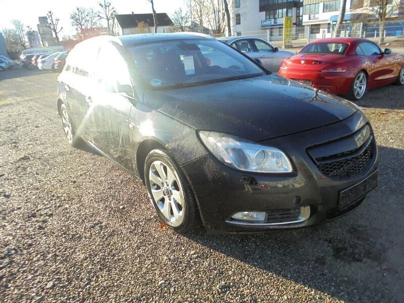 Schwarz Gebraucht 2013 Opel Insignia Kombi | 2.450 € (Superpreis) - Bild 1/4