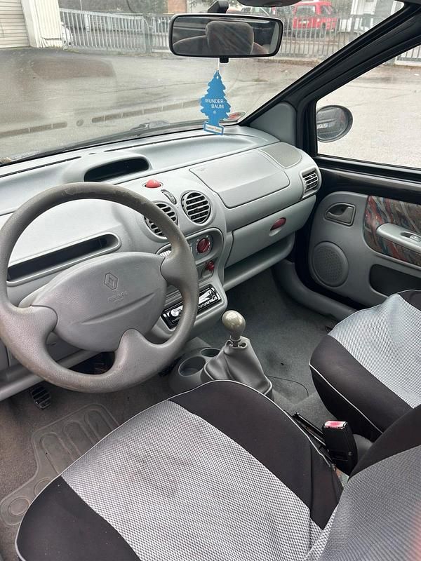 Gebraucht Renault Twingo Expression 75 PS (55 kW) 2002 Schwarz Kleinwagen