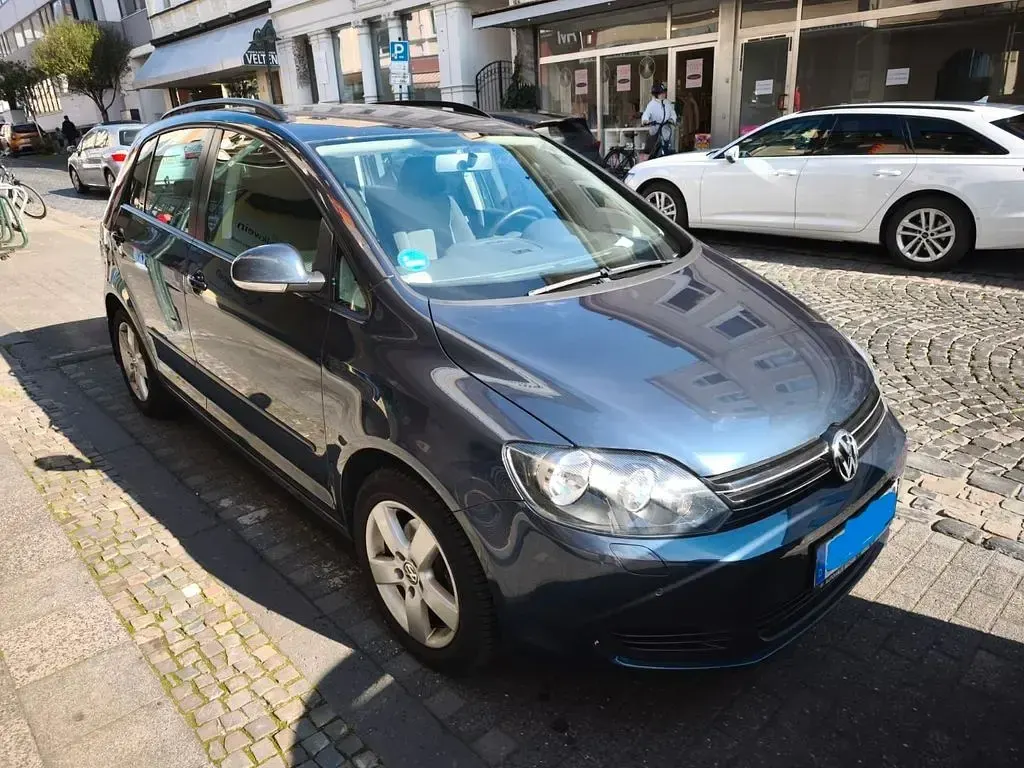 Gebraucht VW Golf Plus Cross 86 PS (63 kW) 2012 Blau Van / Kleinbus