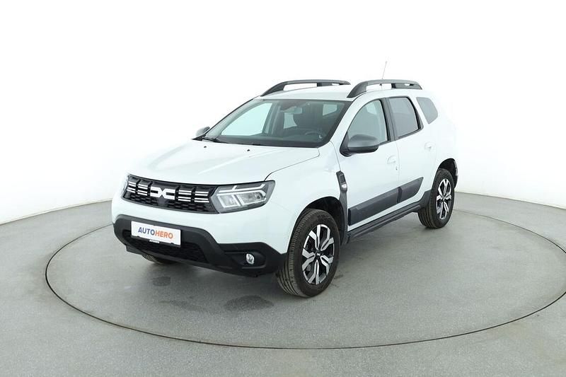 Weiß Gebraucht 2023 Dacia Duster Journey SUV | 23.330 € (Etwas zu teuer) - Bild 1/3