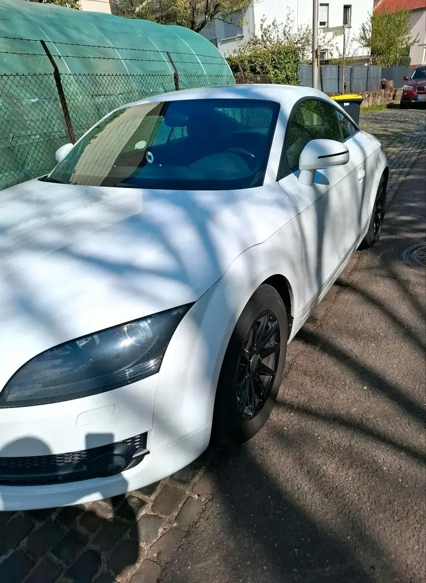 Gebraucht Audi TT 160 PS (117 kW) 2009 Weiß Coupé