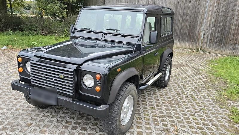 Gebraucht Land Rover Defender 122 PS (89 kW) 1999 Schwarz SUV