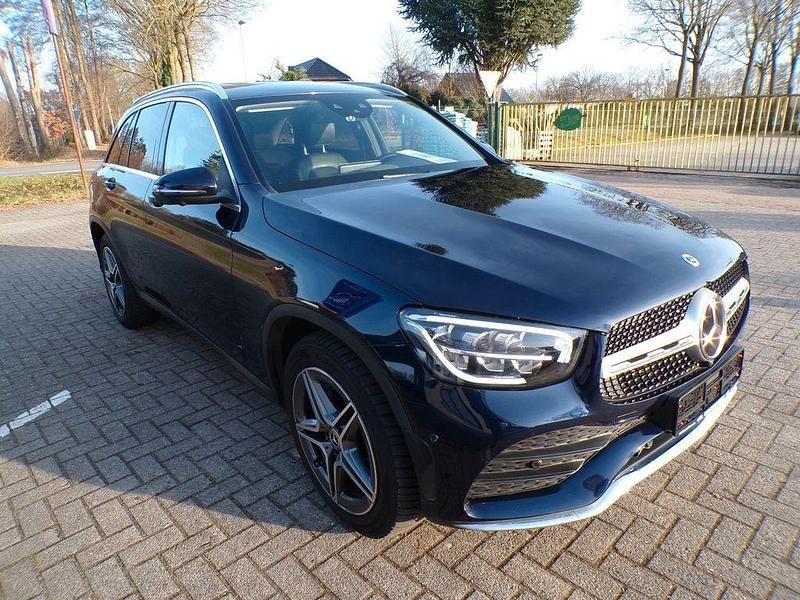 Gebraucht Mercedes GLC220 AMG line 194 PS (142 kW) 2022 Blau SUV
