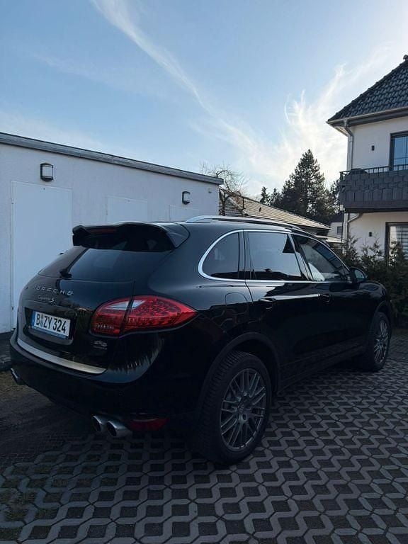 Gebraucht Porsche Cayenne S 400 PS (294 kW) 2010 Schwarz SUV