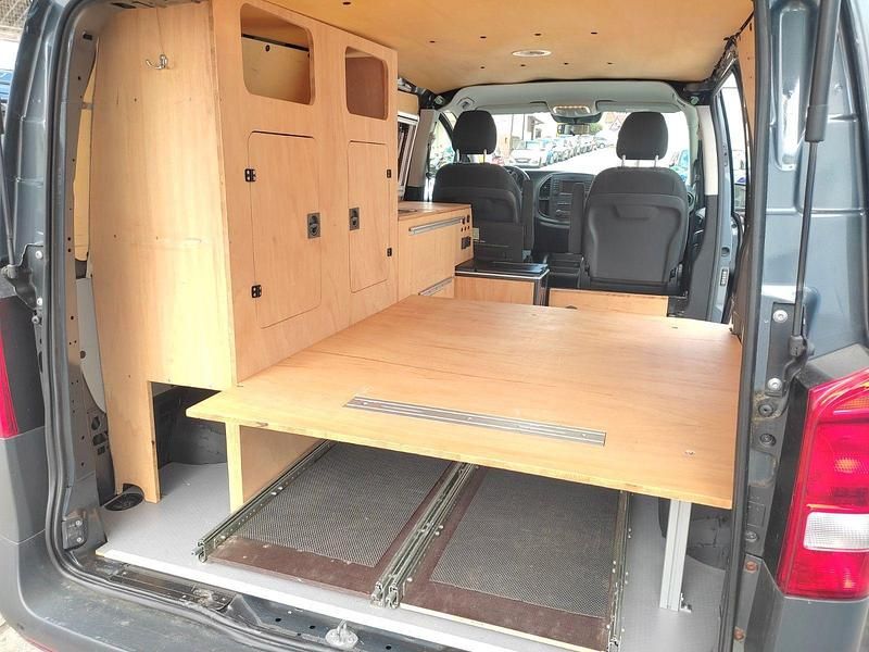 Gebraucht Mercedes Vito 136 PS (100 kW) 2017 Grau Van