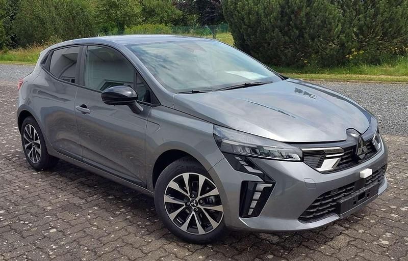 Gebraucht Mitsubishi Colt Plus 91 PS (66 kW) 2024 Achatgrau Limousine