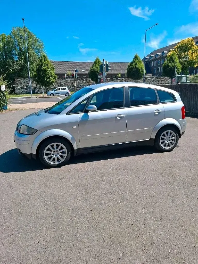 Gebraucht Audi A2 90 PS (66 kW) 2006 Silber Kleinwagen