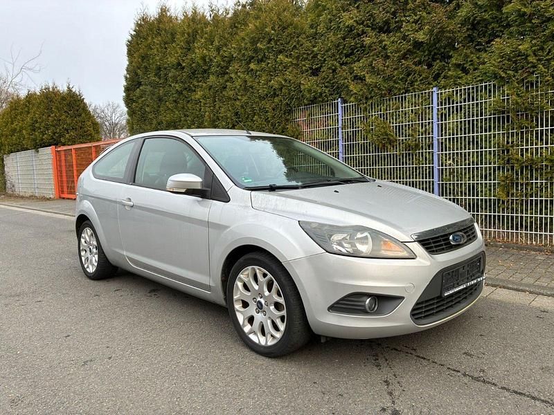 Silber Gebraucht 2009 Ford Focus Coupé | 1.200 € (Superpreis) - Bild 1/4