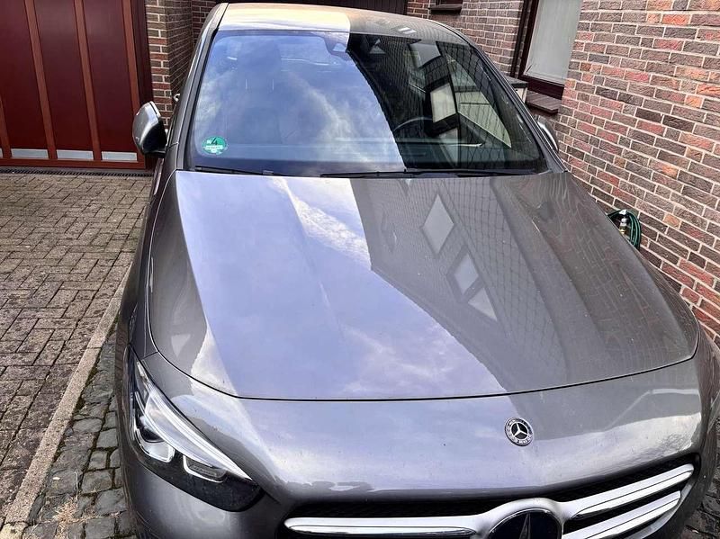 Gebraucht Mercedes B180 Progressive 116 PS (85 kW) 2019 Van / Kleinbus