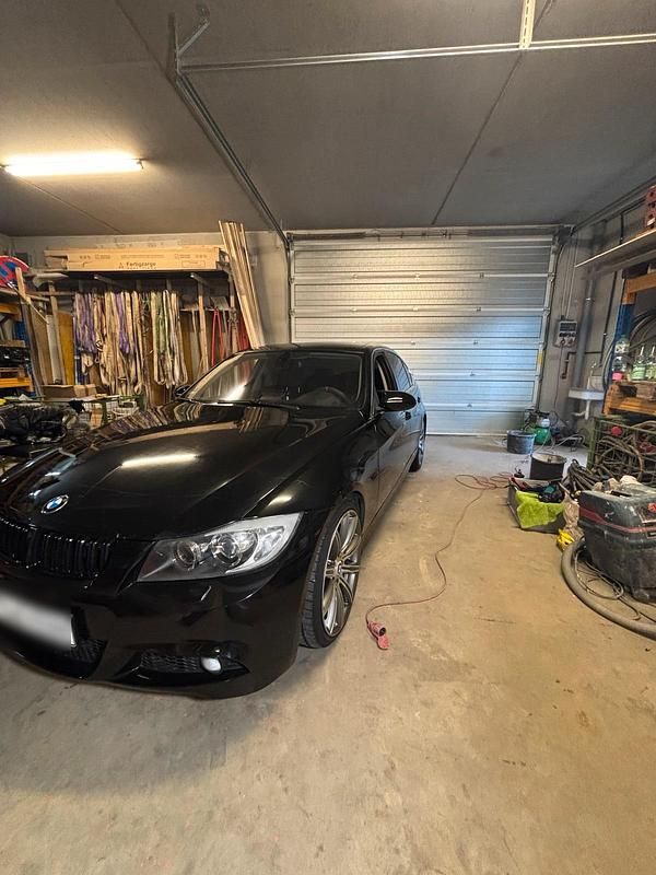 Gebraucht BMW 325 231 PS (169 kW) 2007 Schwarz Limousine