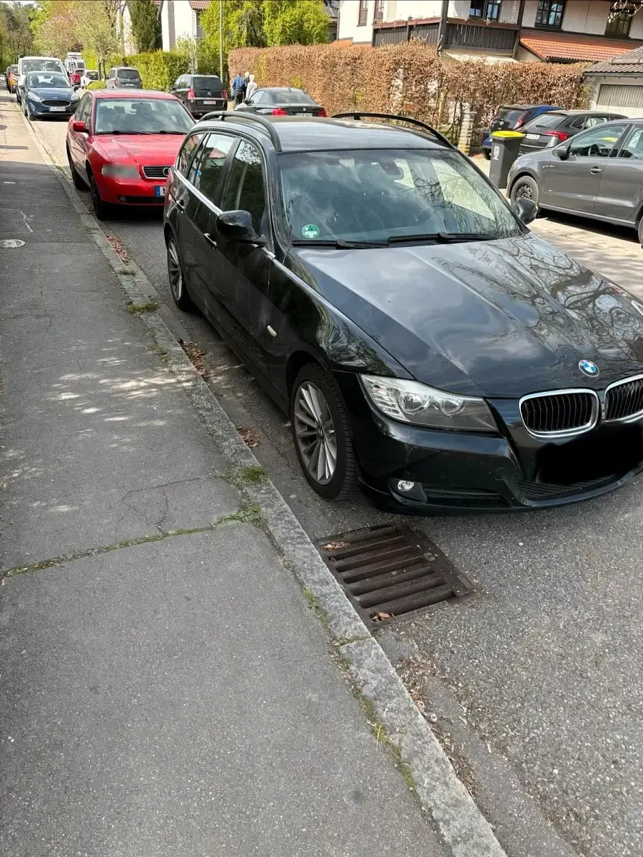 Second-hand BMW 320 170 CP (125 kW) 2009 Negru Break