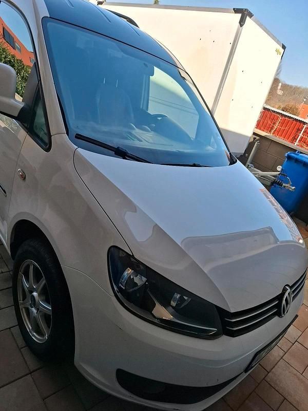 Gebraucht VW Caddy Edition 102 PS (75 kW) 2014 Weiß Van / Kleinbus