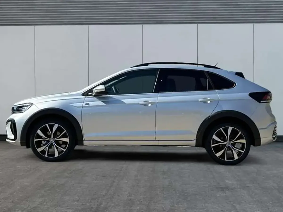 Neu VW Taigo R-line 150 PS (110 kW) 2026 Reflexsilber metallic/silber SUV