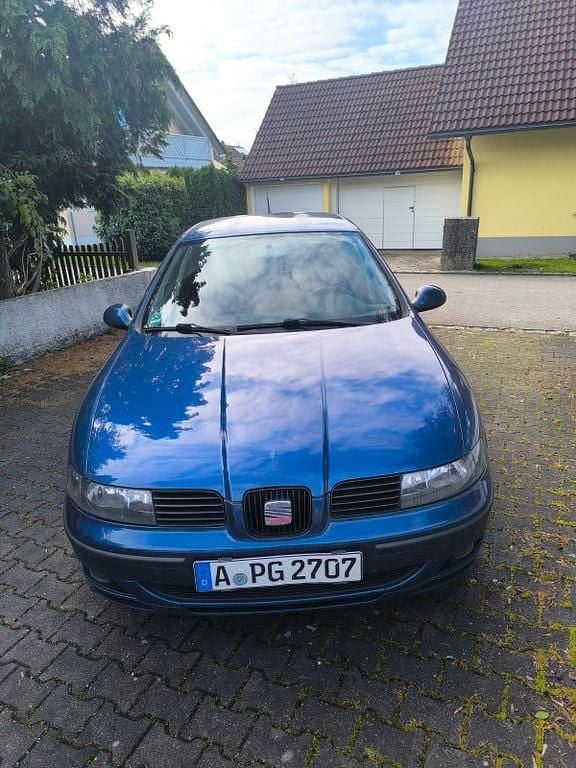 Blau Gebraucht 2003 Seat Leon Stella Limousine | 1.500 € (Fairer Preis) - Bild 1/4