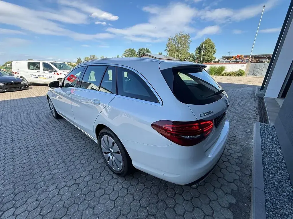 Gebraucht Mercedes C300 245 PS (180 kW) 2018 Limousine