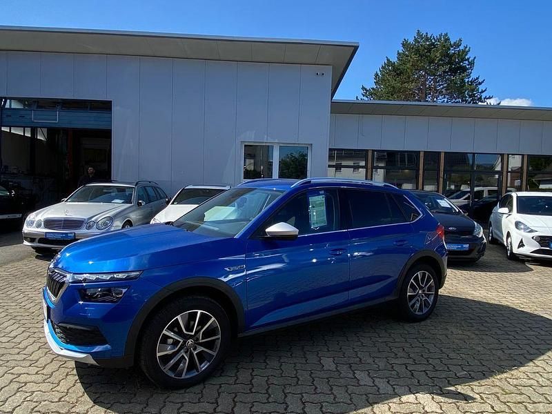 Gebraucht Skoda Kamiq ScoutLine 110 PS (80 kW) 2022 Blau SUV