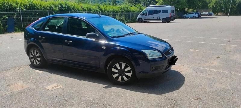 Usata Ford Focus 2006 Blu Utilitaria