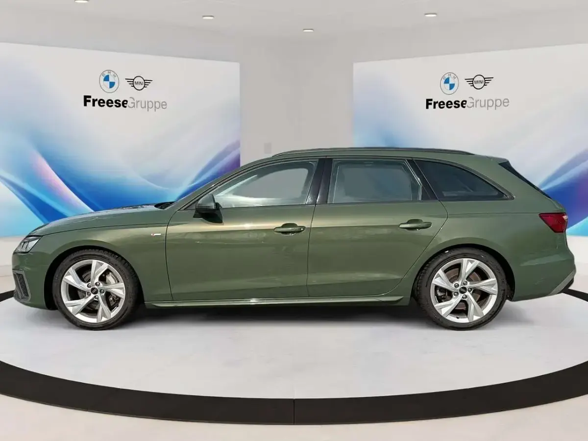 Gebraucht Audi A4 S-Line 265 PS (194 kW) 2023 Grün Kombi