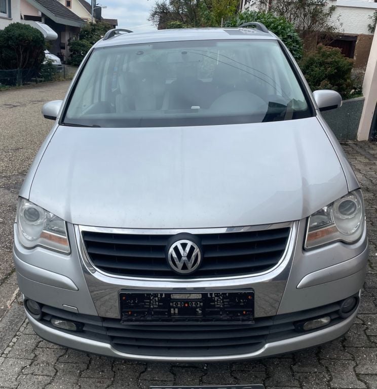 Gebraucht VW Touran 105 PS (77 kW) 2008 Silber Van / Kleinbus