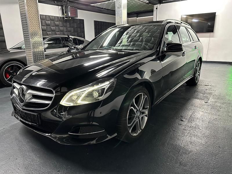 Usata Mercedes E250 204 CV (150 kW) 2012 Nero Station wagon