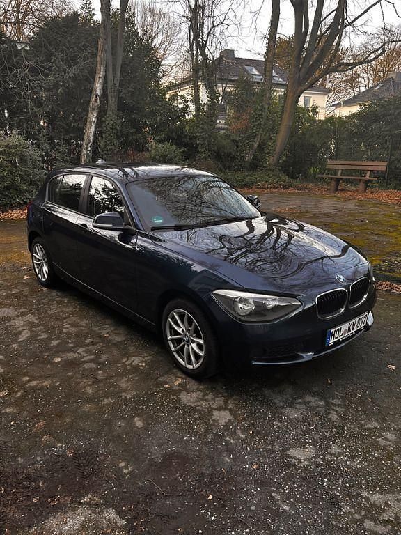 Gebraucht BMW 114 102 PS (75 kW) 2014 Blau Kleinwagen