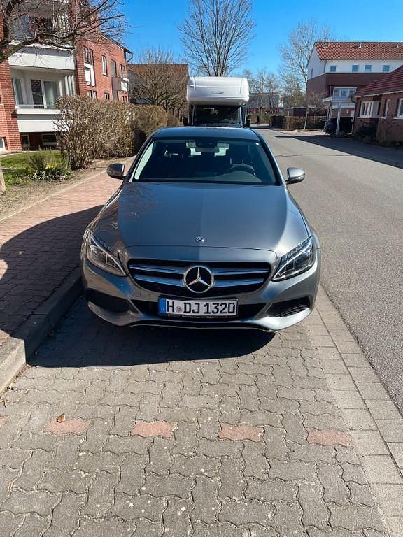 Gebraucht Mercedes C250 211 PS (155 kW) 2018 Grau Limousine