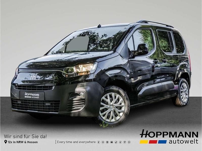 Cinema schwarz Gebraucht 2023 Fiat e-Doblò Launch Edition Van / Kleinbus | 24.990 € (Fairer Preis) - Bild 1/4